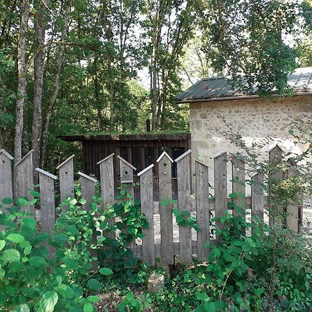 Le Gite De La Cabane De L'Oiseau Couze-et-Saint-Front Eksteriør billede