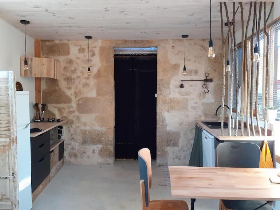 Le Gite De La Cabane De L'Oiseau Couze-et-Saint-Front Eksteriør billede